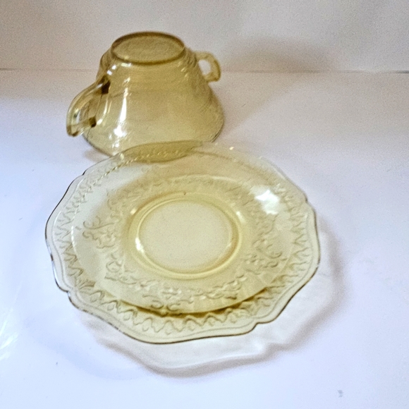 Vintage Amber Depression glass soup bowl dessert dish  w saucer or coffee cup - Picture 2 of 7